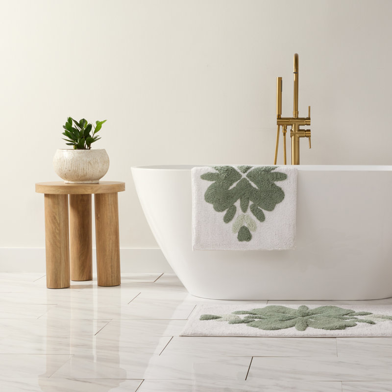100% Cotton Pattern Bath Mat in Flower, Flower, 34 in x 21 in