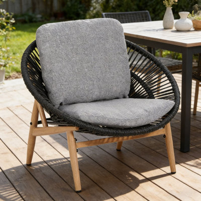 Chaise longue d'extérieur en osier
