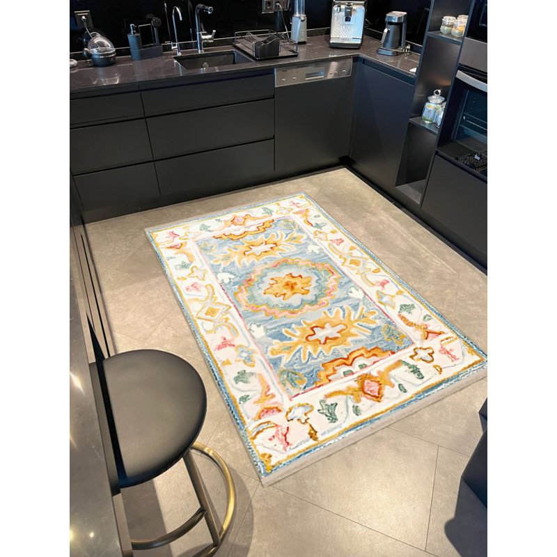 Tapis intérieur / extérieur beige en polypropylène tissé à la machine Rosettia, Rectangle 4 pi 2 po x 6 pi 3 po