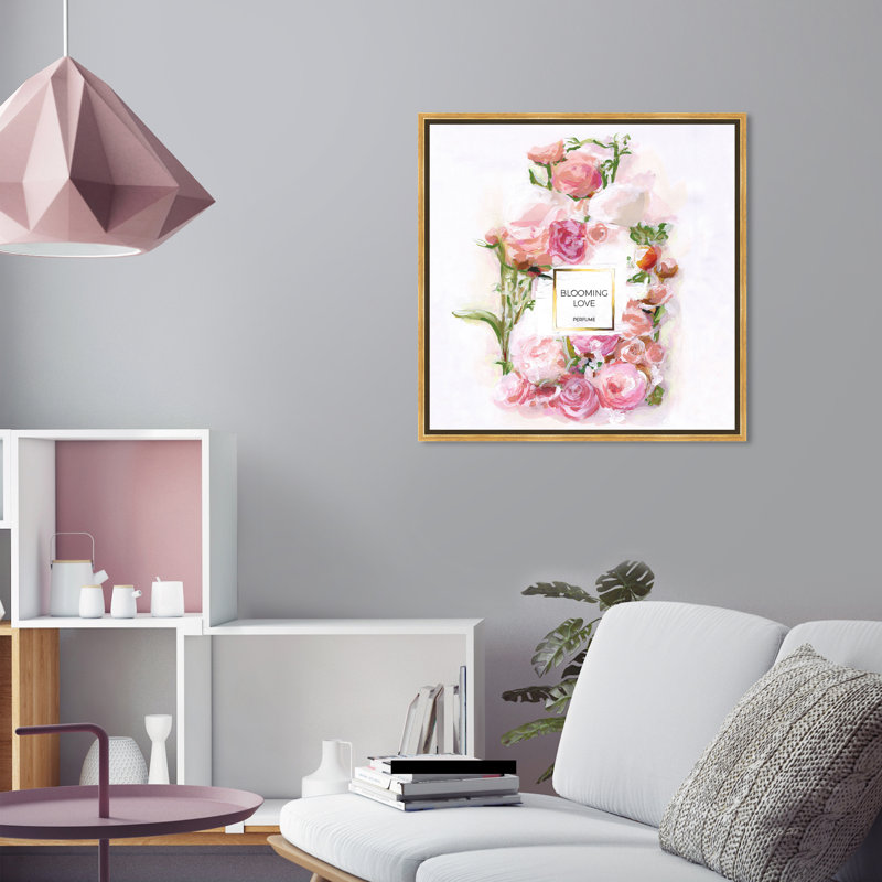«Blush Bouquet Florals», reproduction sur toile, Toile encadrée d'or, H 40 po x l 40 po