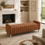 Banc de lit moderne capitonné de 161 cm de large, avec couvercle rabattable capitonné à vagues, accoudoirs et pieds en bois massif, idéal pour plusieurs pièces, couleur caramel.-605293301-605293304