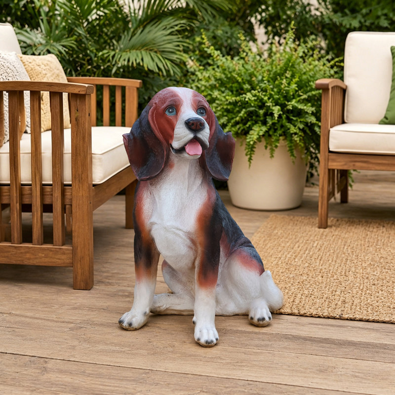 Lifelike Beagle Dog Statue