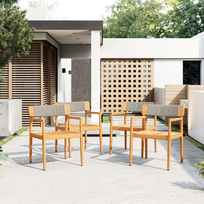 4 chaises de patio en bois à l'apparence grise et résistantes à la piscine