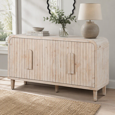 Buffet de style campagnard vintage de 150 cm (59 po) avec sculptures verticales en bois, grandes poignées en bois et étagères réglables pour cuisine et salle à manger