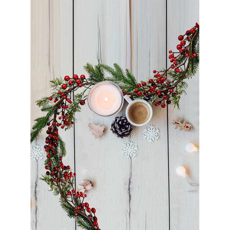 Guirlande The Holiday Aisle® Festive, Rouge