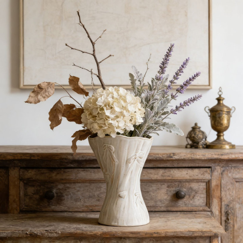 Vase décoratif en céramique blanche, joli petit vase à fleurs blanches pour la décoration intérieure, vases décoratifs en céramique de style bohème d'inspiration nordique moderne