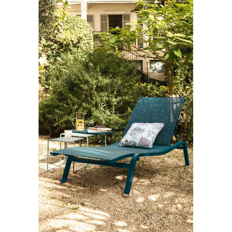 Alize Outdoor Chaise Lounge, Acapulco Blue