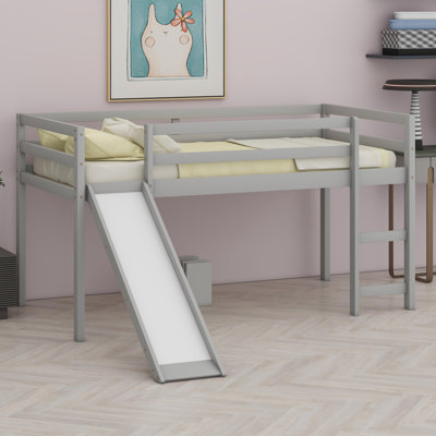 Lit mezzanine avec glissade