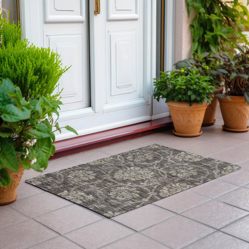 Sudais Washable Floral Rug, Rectangle 1'8" x 2'6"