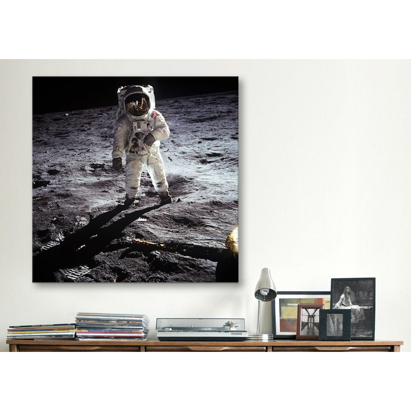 «Astronomie et espace», reproduction de photo sur toile, H 26 po x l 26 po x P 1,5 po, Pas de tapis, Toile tendue