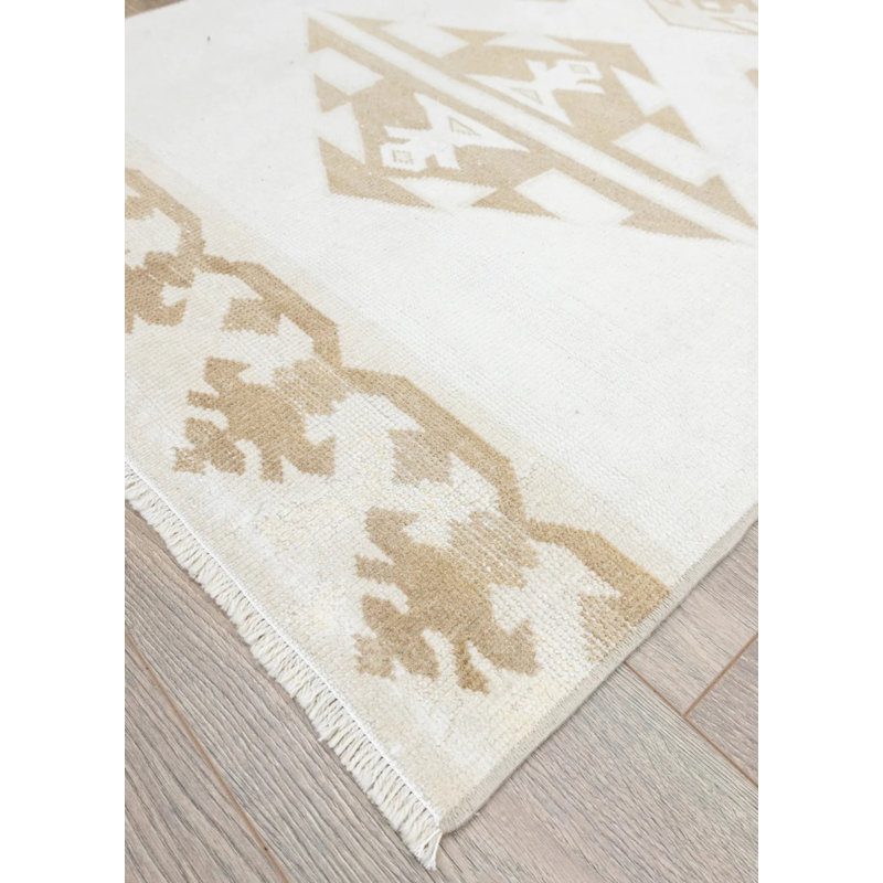 Tapis en laine tissé à la main Efes