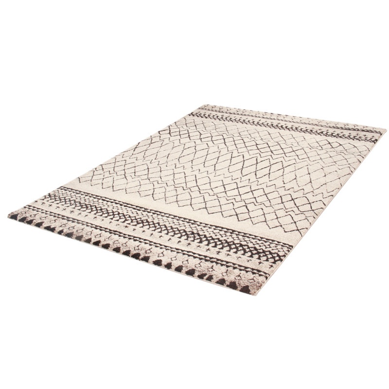 Amino Chevron Area Rug, 133 x 190cm