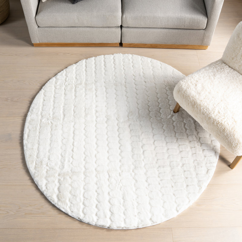 Nia SuperiorWash Tile Faux Rabbit Machine Washable Area Rug, Round 5'