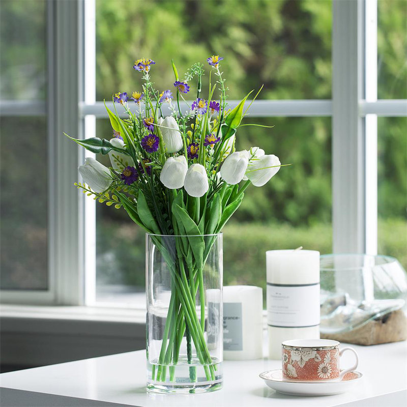 Vase à fleurs en verre transparent de 5 pouces de largeur, H 10 po x l 5 po x P 5 po