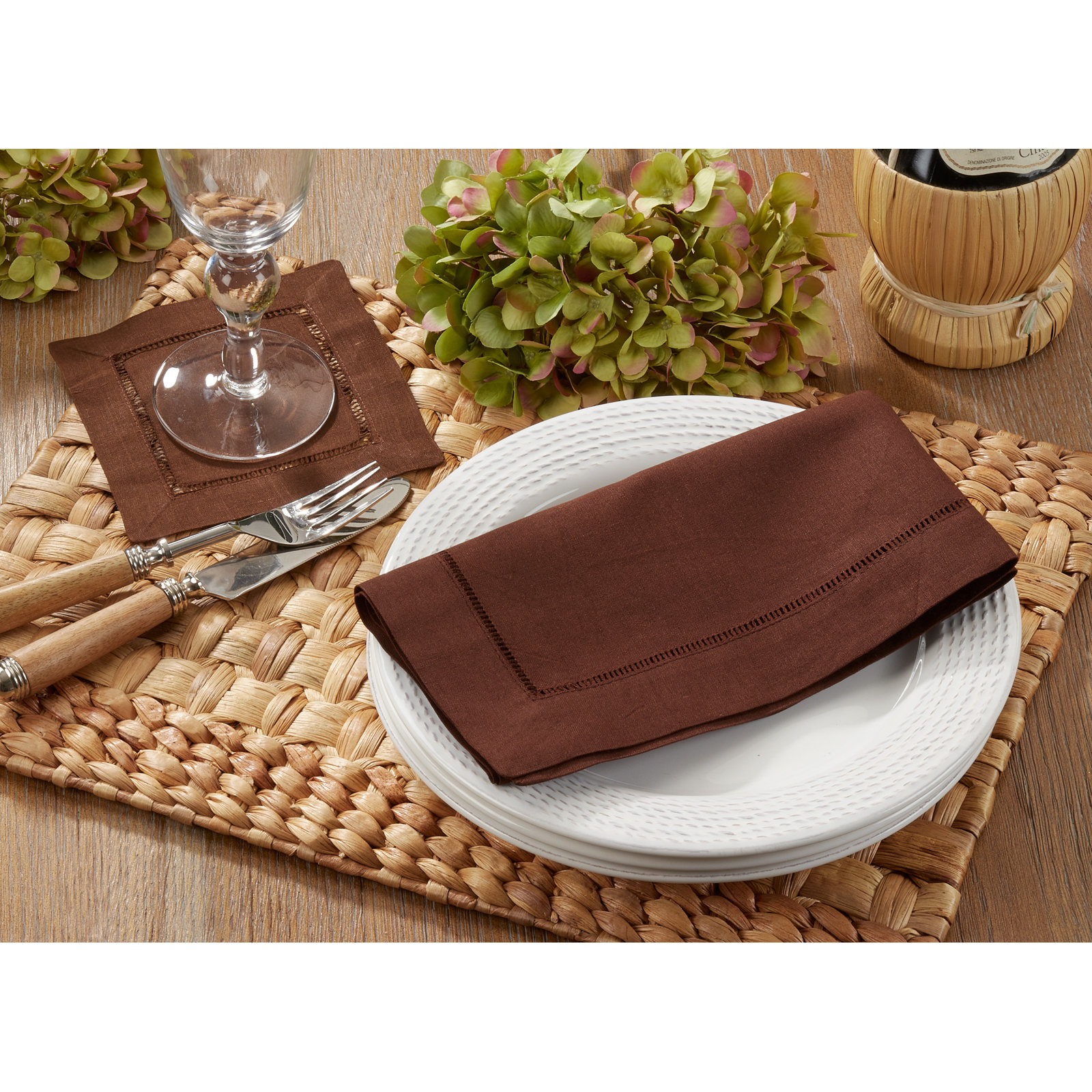 Gelder Reversible Linen Napkin, Chocolate