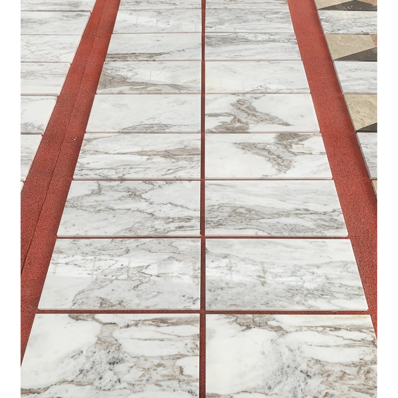 Carreaux de marbre blanc 12 po x 24 po - Poli pour un carrelage naturel élégant pour salle à manger et cuisine