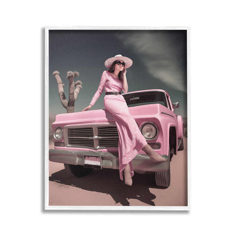 GlamWomaninDesertGicleeArtbyZiweiLi, Giclée encadrée noir minuit, H 20 po x l 16 po