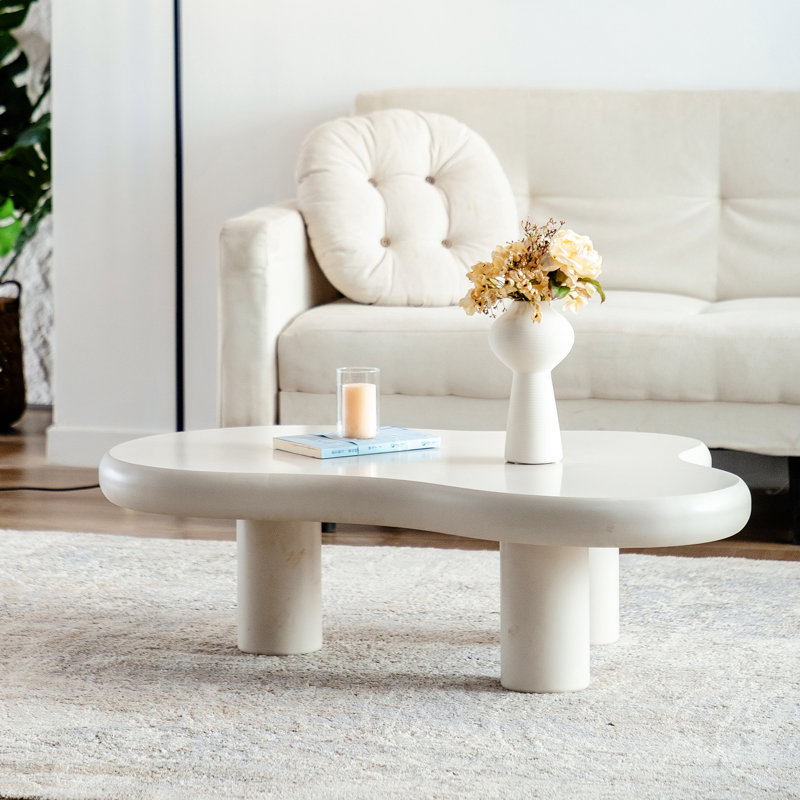 Table basse chic et polyvalente en forme de nuage pour la décoration de salon