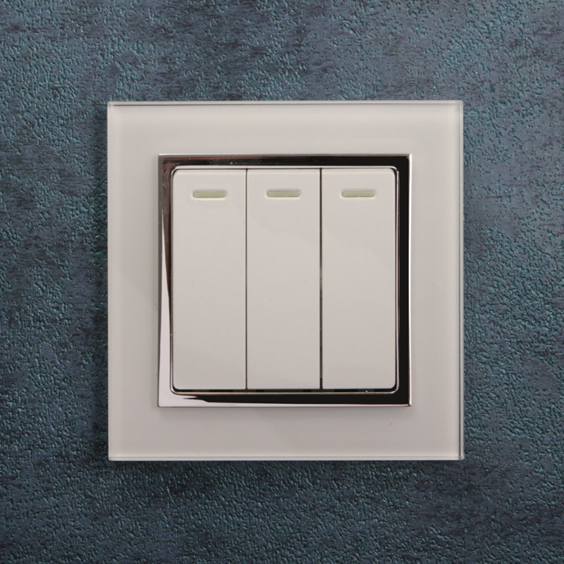 Crystal CT 3 Gang Rocker Light Switch White, 3.8cm H x 8.8cm W x 8.6cm D, White