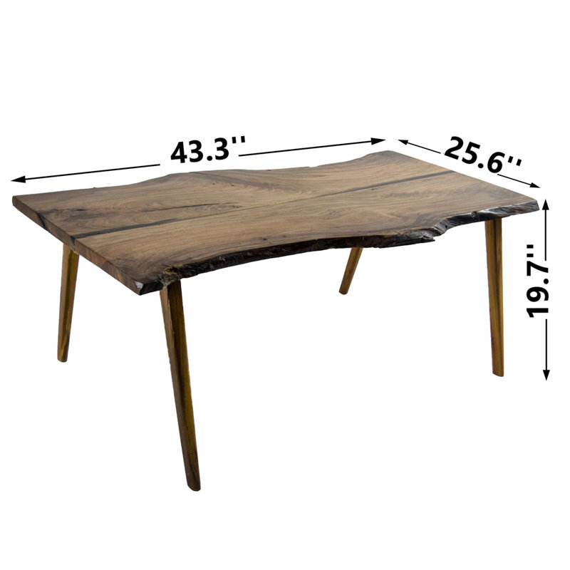 Table basse à quatre pieds