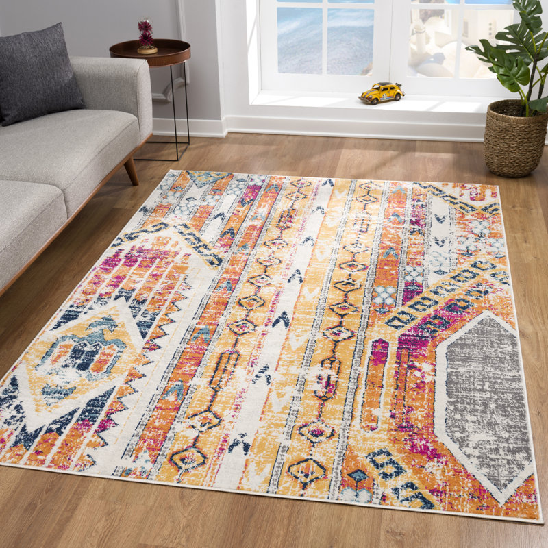 Tapis jaune à motif abstrait Kymiere, Rectangle 5 pi 3 po x 7 pi 7 po