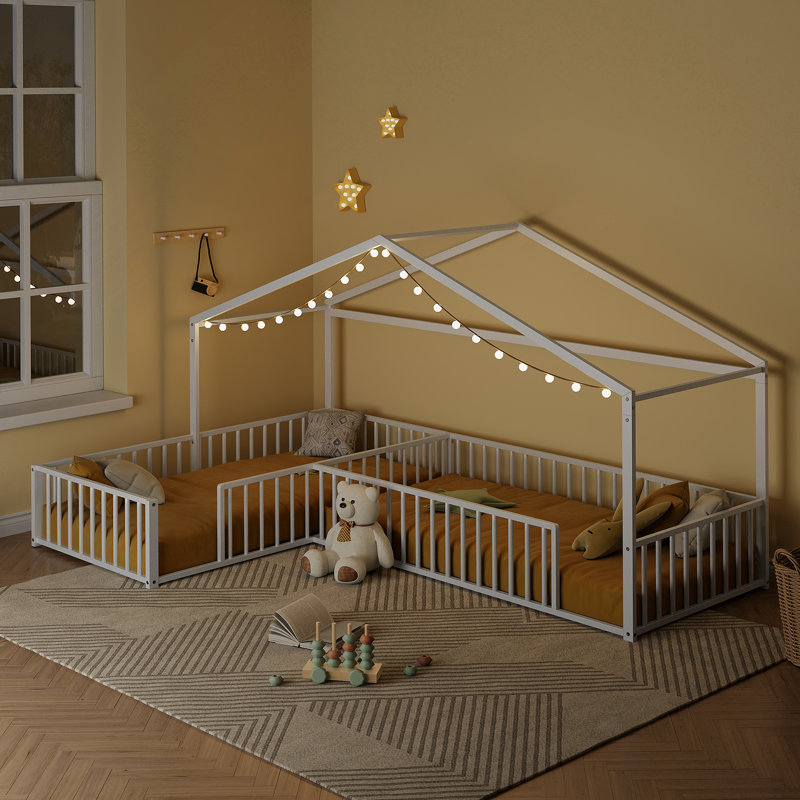 Double lit simple en L Montessori, structure de lit d'angle en métal avec clôture, lit de plancher de style maison pour 2 enfants, sans lattes, blanc