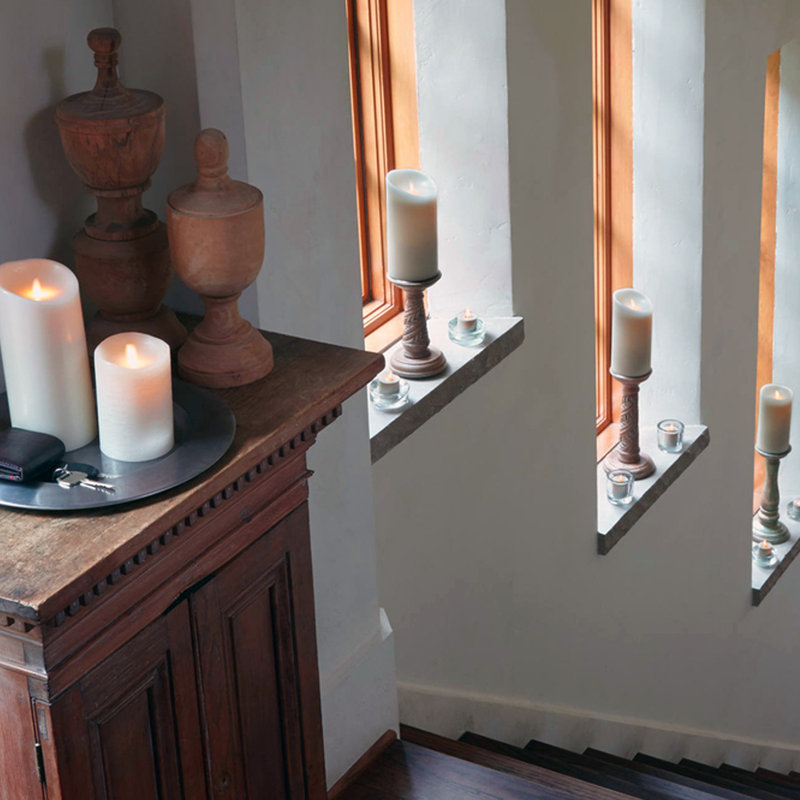 Flickering LED Candles, Lifelike Swinging Flame Battery Powered Realistic Flameless LED Candle - Warm White