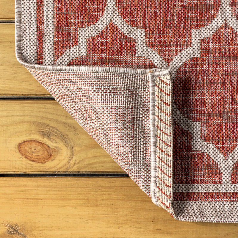 Hague Moroccan Trellis Textured Weave Red/Beige Indoor/Outdoor Rug, Octagon 5'3"
