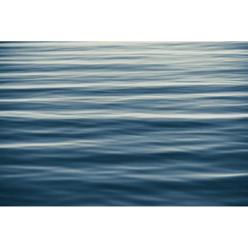 Surface de l'eau par Danilovi, H 20 po x l 30 po