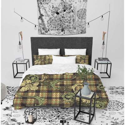 Plaid Flowers Polyester Comforter