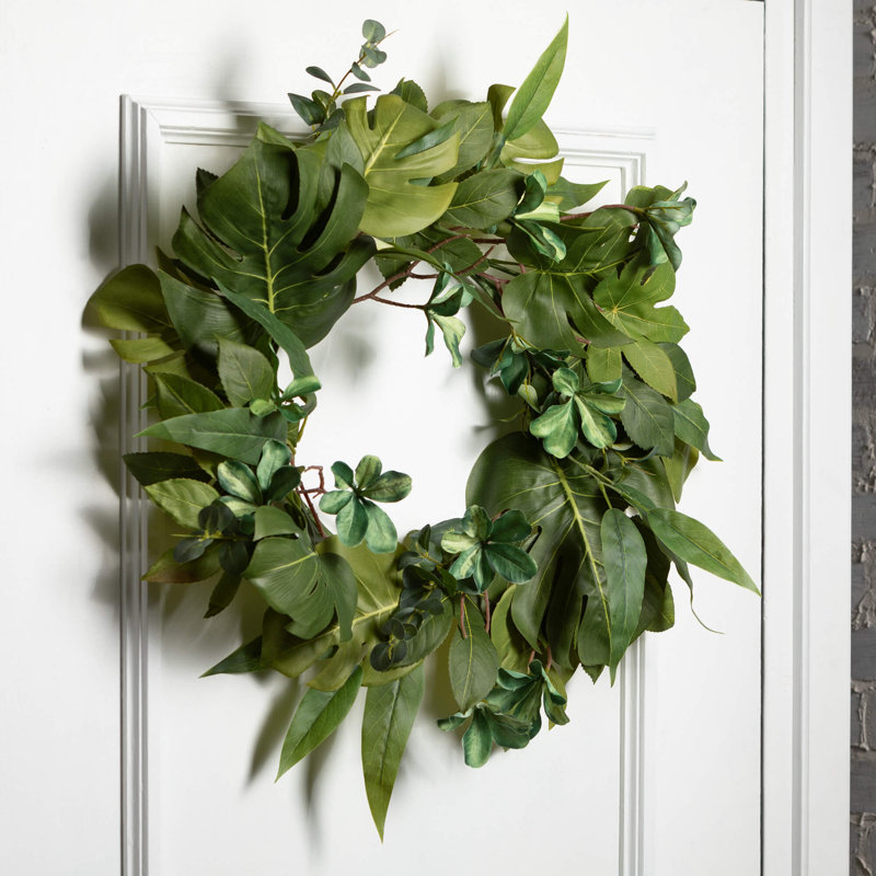 Couronne artificielle à feuilles multiples H 24 po; vert
