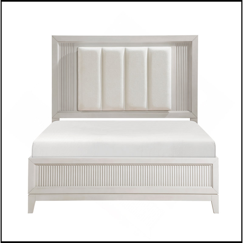Grand lit à finition blanc antique avec tête de lit rembourrée à DEL avec meubles de chambre à coucher modernes 1pc, façades en roseaux
