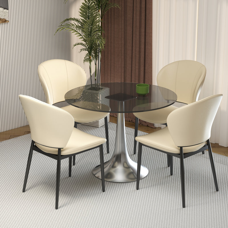 Chaise rembourrée avec pieds en métal