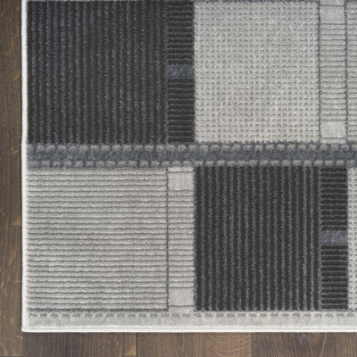Alisah Geometric Machine Made Area Rug