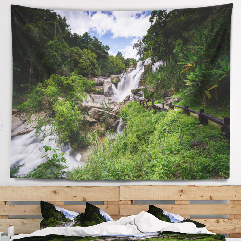 Tapisserie thaïlande en cascade landscape mae clang, H 50 po x l 60 po