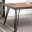 Table rustique rustique en pin foncé avec cadre en métal polyvalent