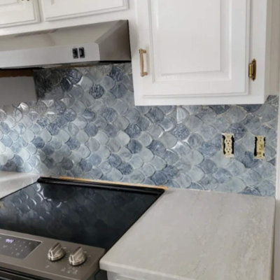 Seashell 14.63'' x 12.13'' Glass Mosaic Wall Tile