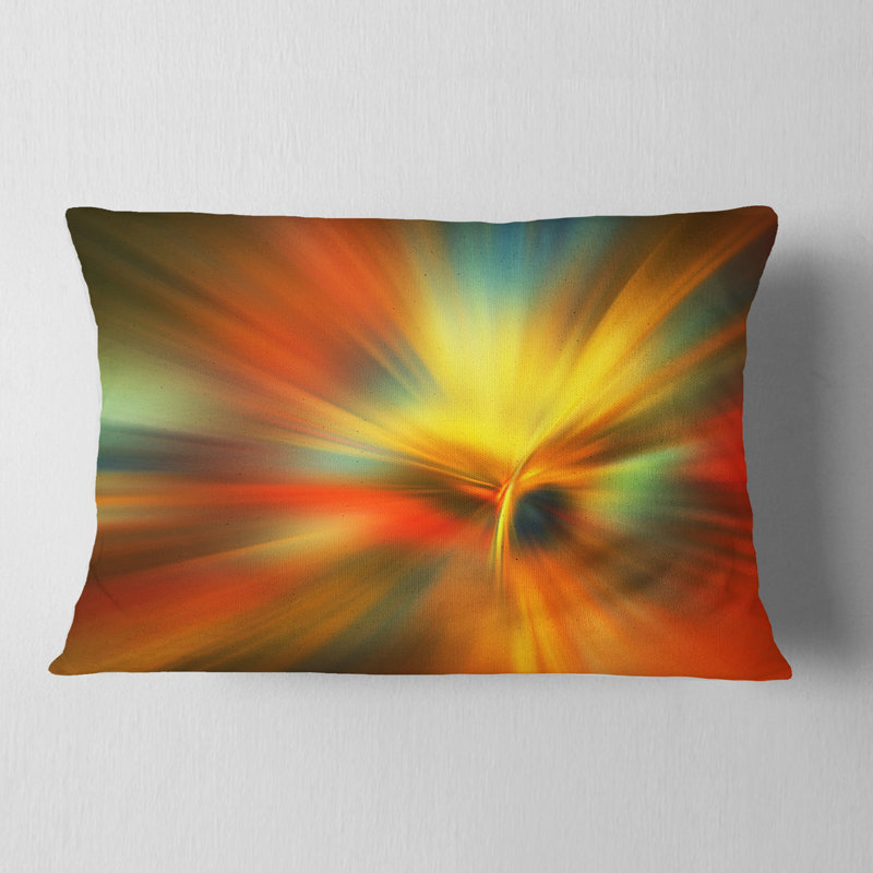 Coussin jaune avec imprimé abstrait