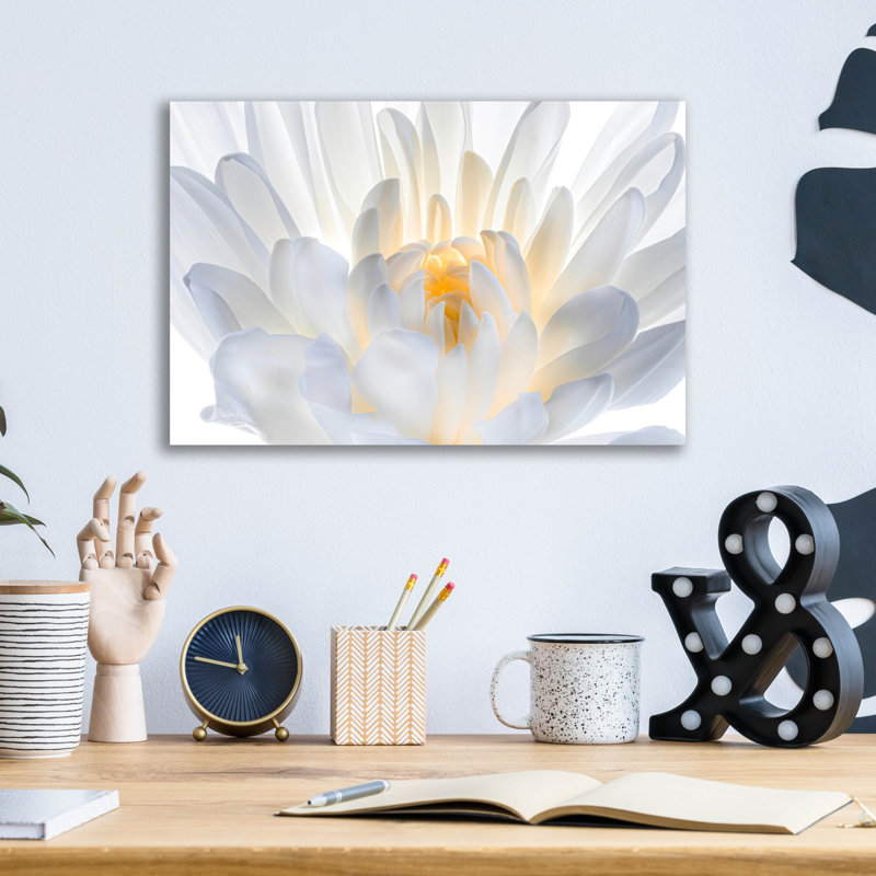 «Angle Wings» par Pamela Plummer, H 12 po x l 16 po x P 0,13 po