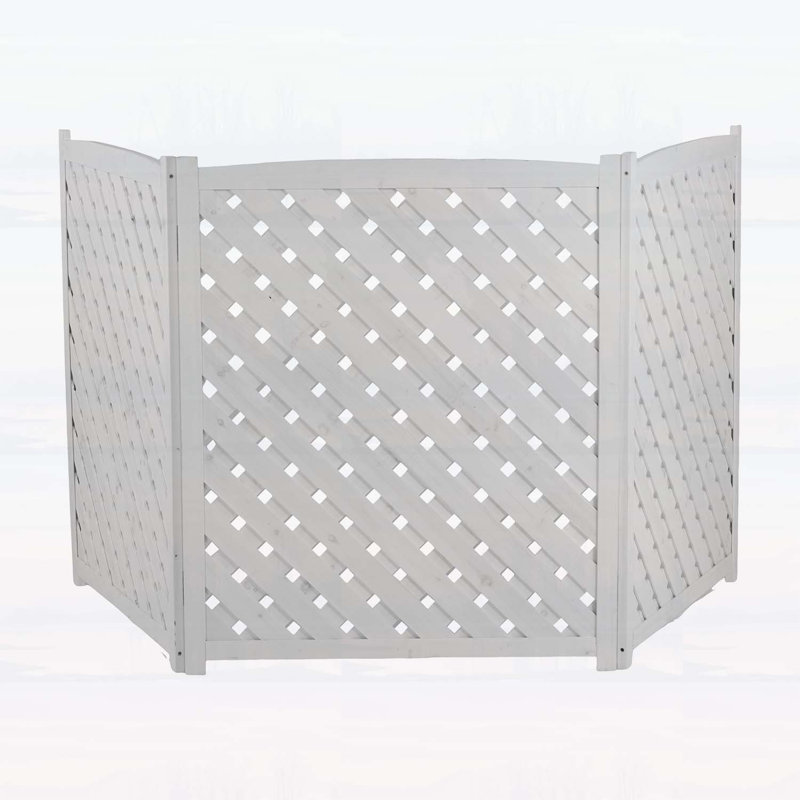 Wooden Screen for Enhanced Privacy and Ventilation