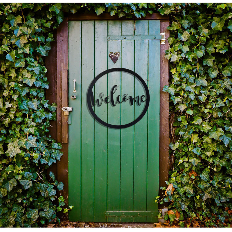 Welcome Round Sign Wall Décor, 19" H x 19" W x 0.06" D