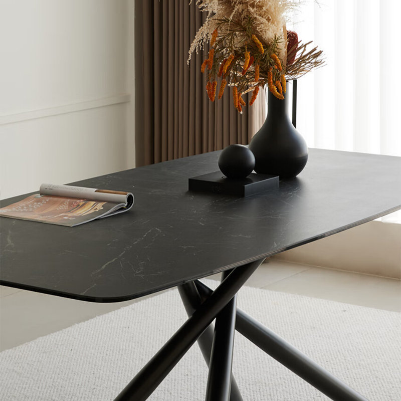 Table de salle à manger simple et légère de luxe noire