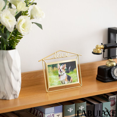 Cadre photo décoratif flottant en métal doré de 9 x 6 pouces pour photos verticales 6 x 4 avec dos de chevalet pour bureau à domicile, salon, chambre à coucher, événements de mariage, bureau de table, tablette et manteau de cheminée