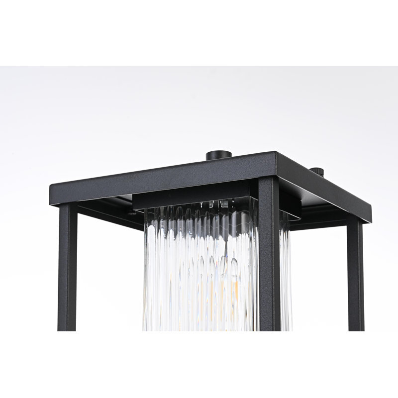 Lampadaire d'extérieur noir Ohler 7 pouces