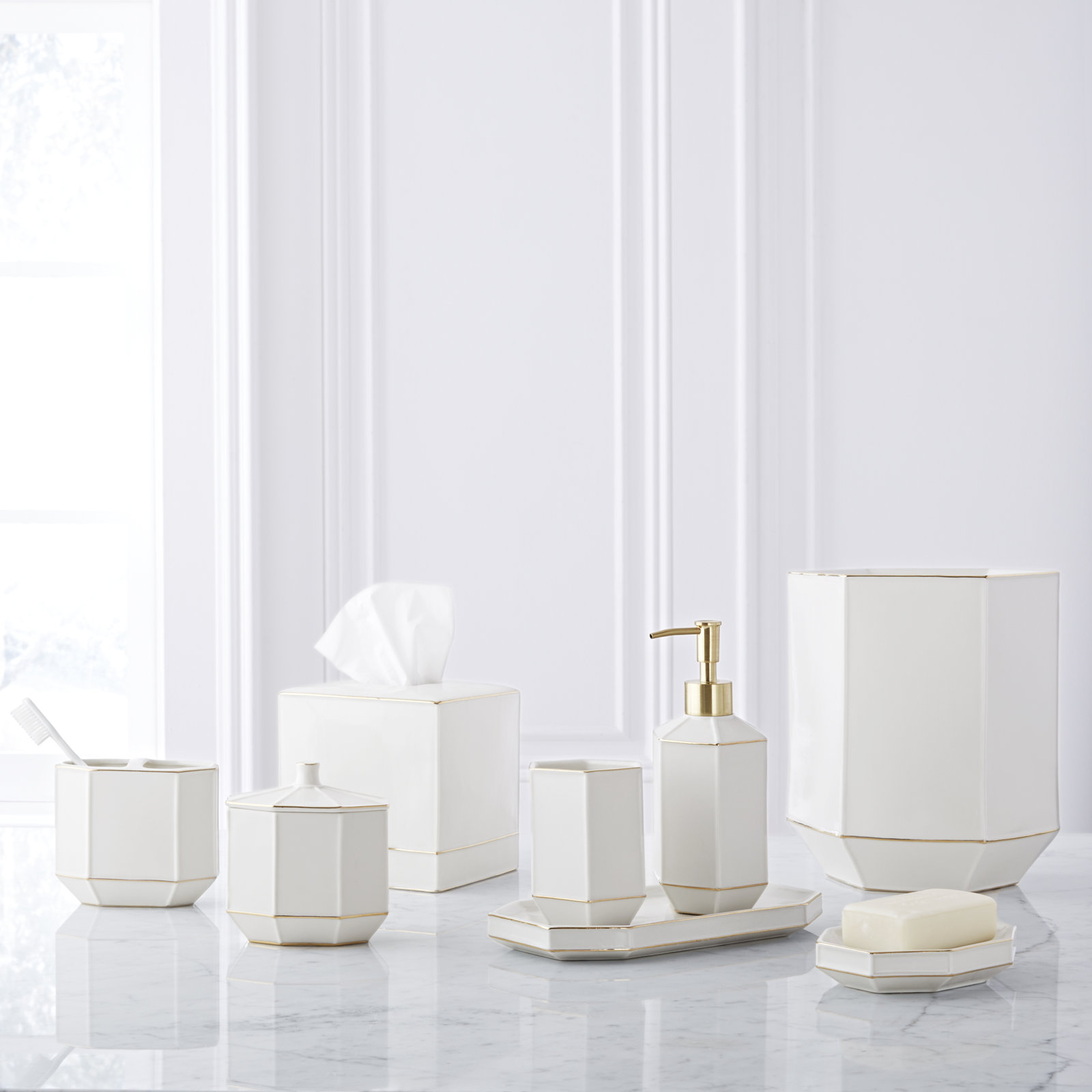 Sione Toothbrush Holder