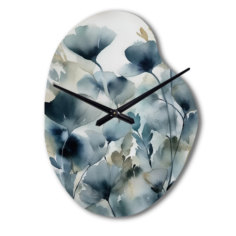 «Underhill Blue Leaf Foliage And Flowers II - Unique Shape», horloge murale traditionnelle en métal, Grand