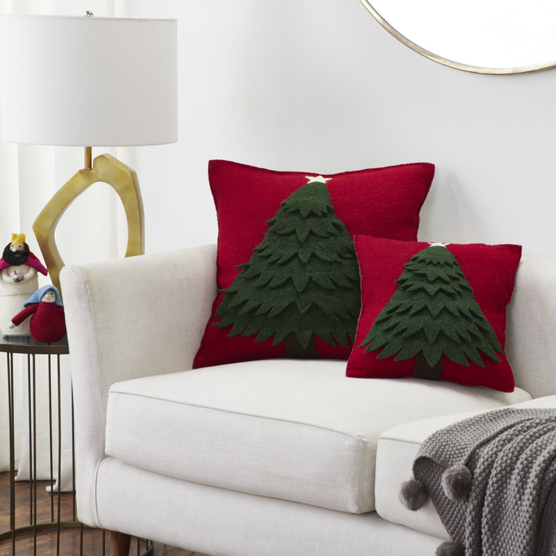 Housse de coussin de Noël fait à la main en laine feutrée à la main - Arbre sur rouge - 14 po, Oreiller (inclus)