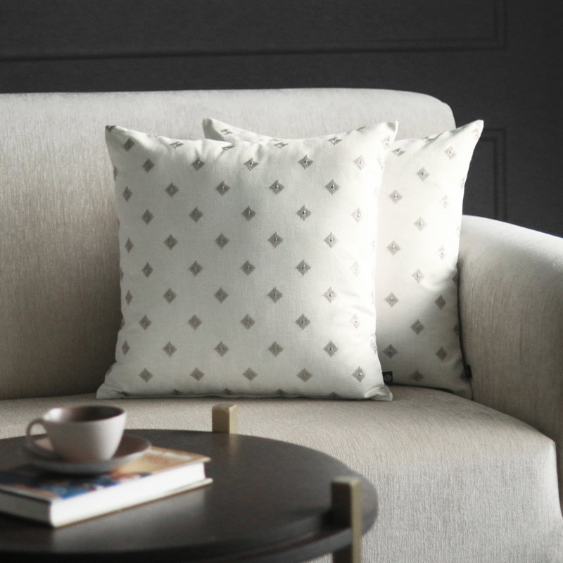 Housse de coussin / housse de coussin en coton brodé avec fermeture à glissière 2 pièces (taille: 18 x 18 pouces), Blanc
