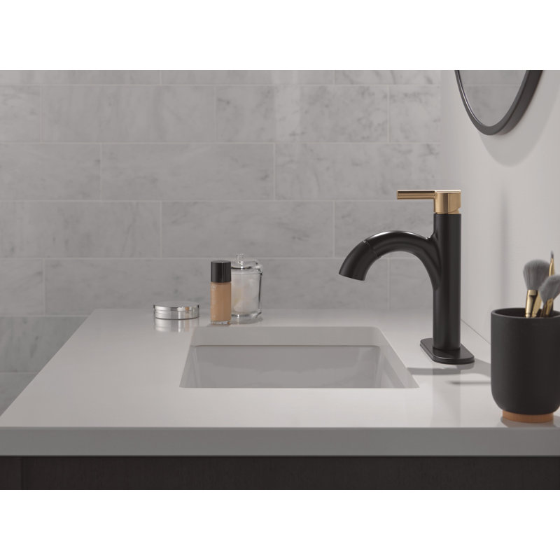 Robinet de salle de bain un trou rétractable Nicoli, robinet de lavabo de salle de bain extractible