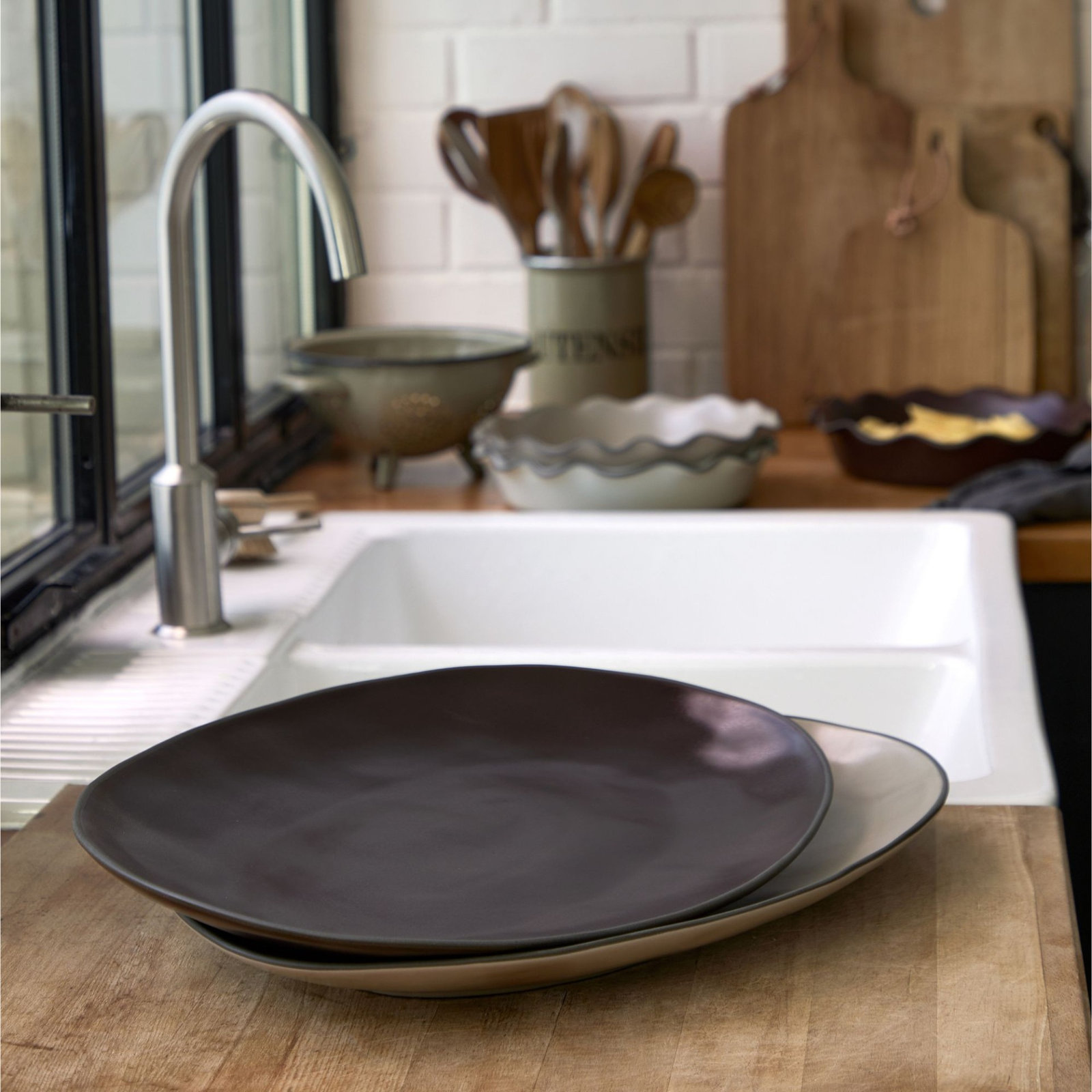 Stacked Organic Platter, Latitude Black